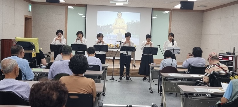 821목 오카리나공연.jpg