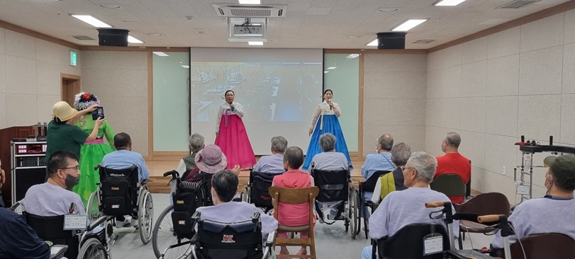 KakaoTalk_20250910_164639691_05.jpg